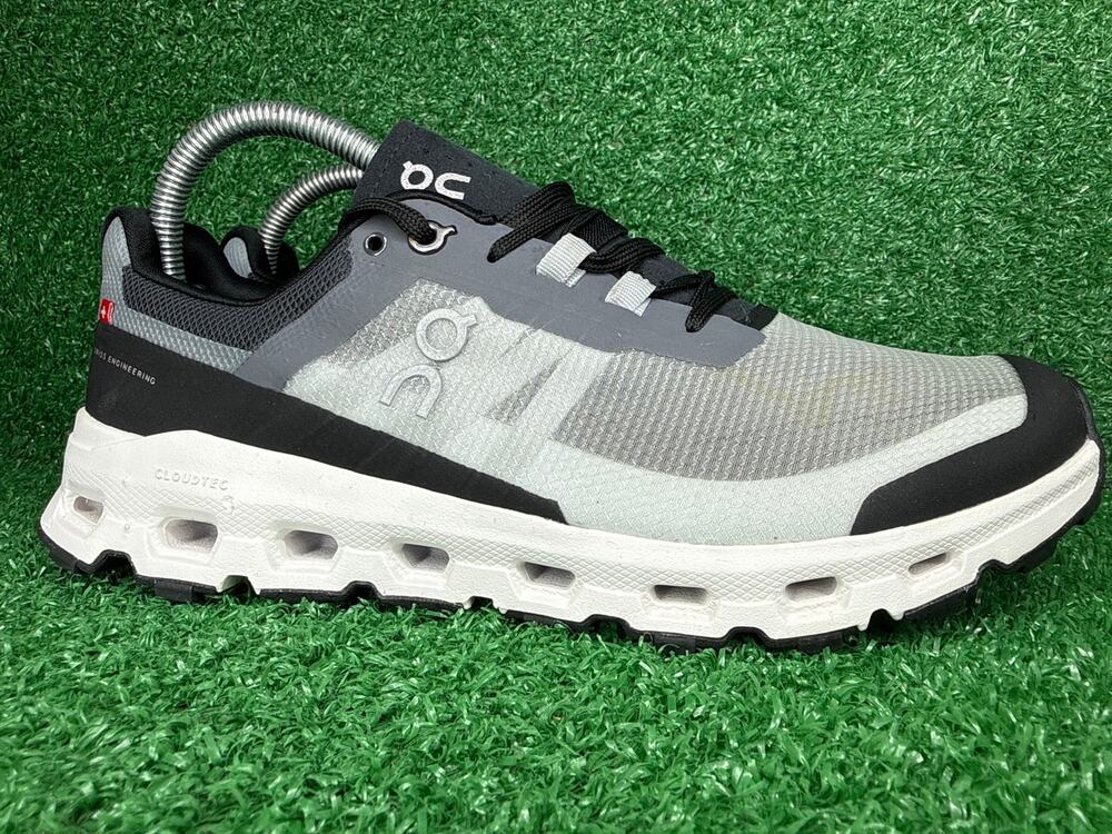 On Cloudvista Women’s Running Shoes Size 9 Black And White Lace Up Athletic